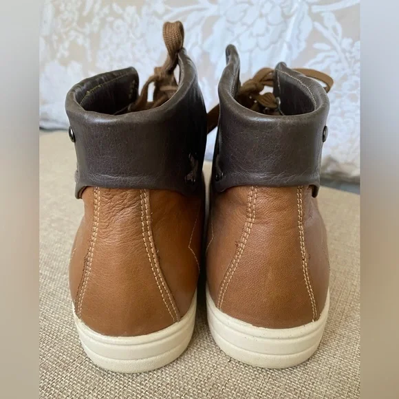 Tan leather high top trainers - Picture 3 of 8